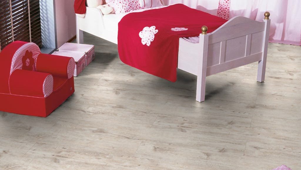 Ламинат Haro Tritty 100 дуб юрский белый 526666 фото в интерьере Ламинат Haro Tritty 100 дуб юрский белый 526666 фото в интерьере